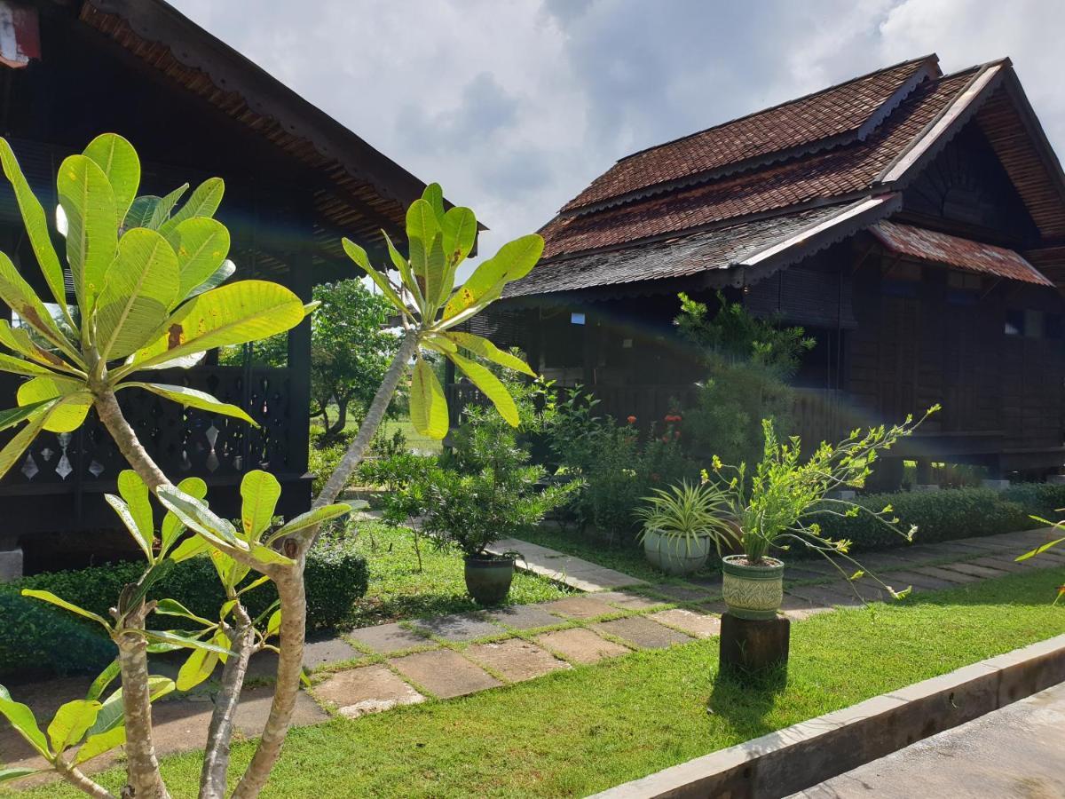 Tanabendang Banglos Pantai Cenang  Exterior foto