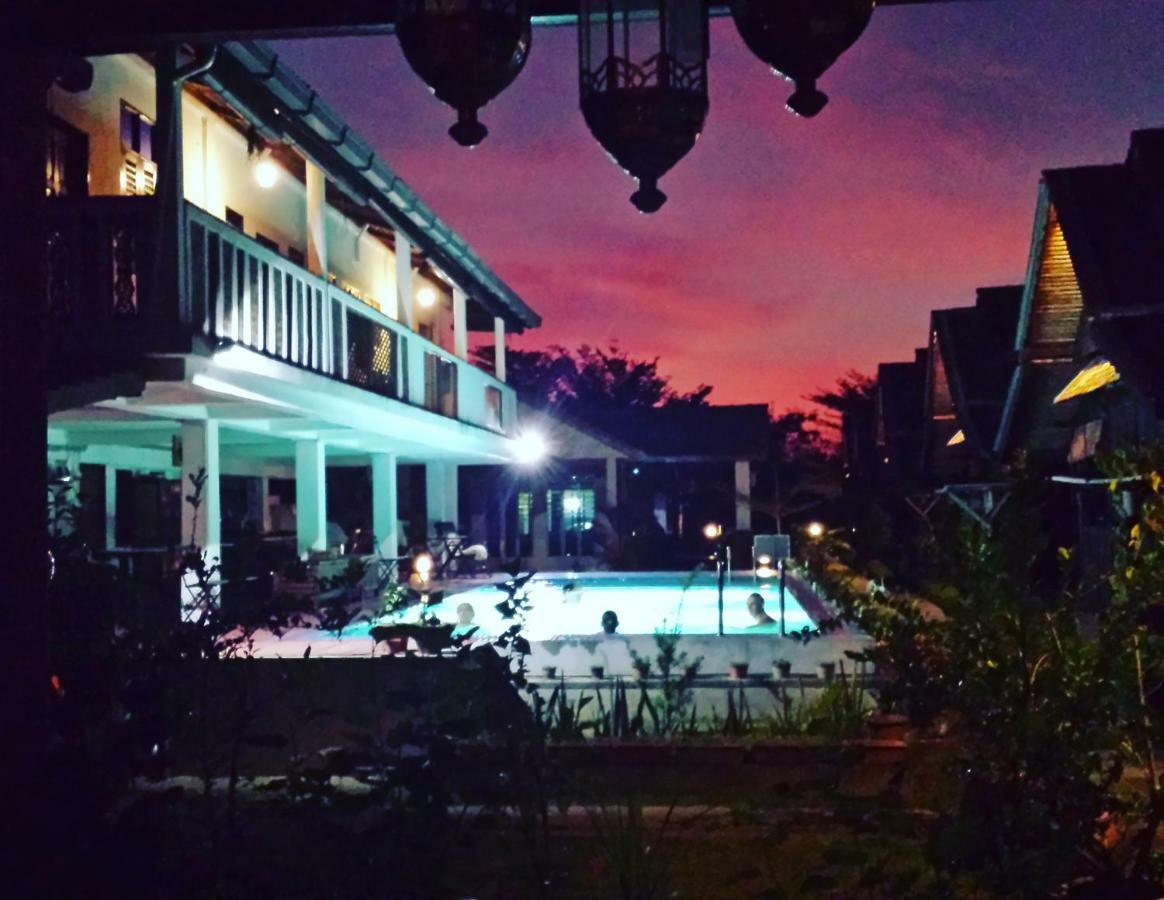 Tanabendang Banglos Pantai Cenang  Exterior foto